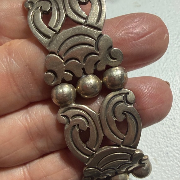 Taxco Jose Luis Flores Heavy Sterling Silver Bracelet Size 6.5"  (2) - Picture 8 of 9